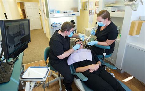 Dentist in ellicott city  The practitioner's primary taxonomy code is 122300000X with license number 16772 (MD)